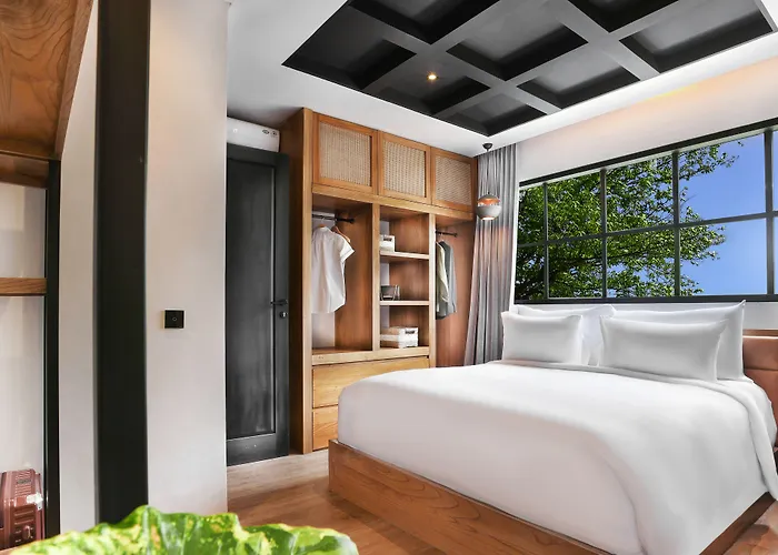Secana Beachtown & 5*