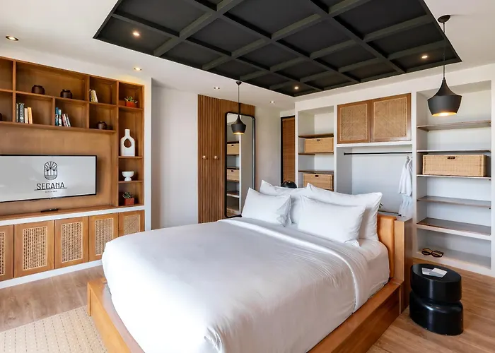 Secana Beachtown &