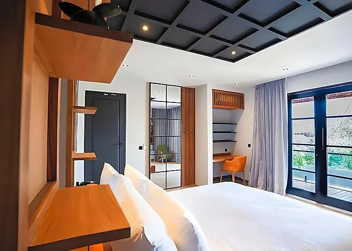 Resort Secana Beachtown &